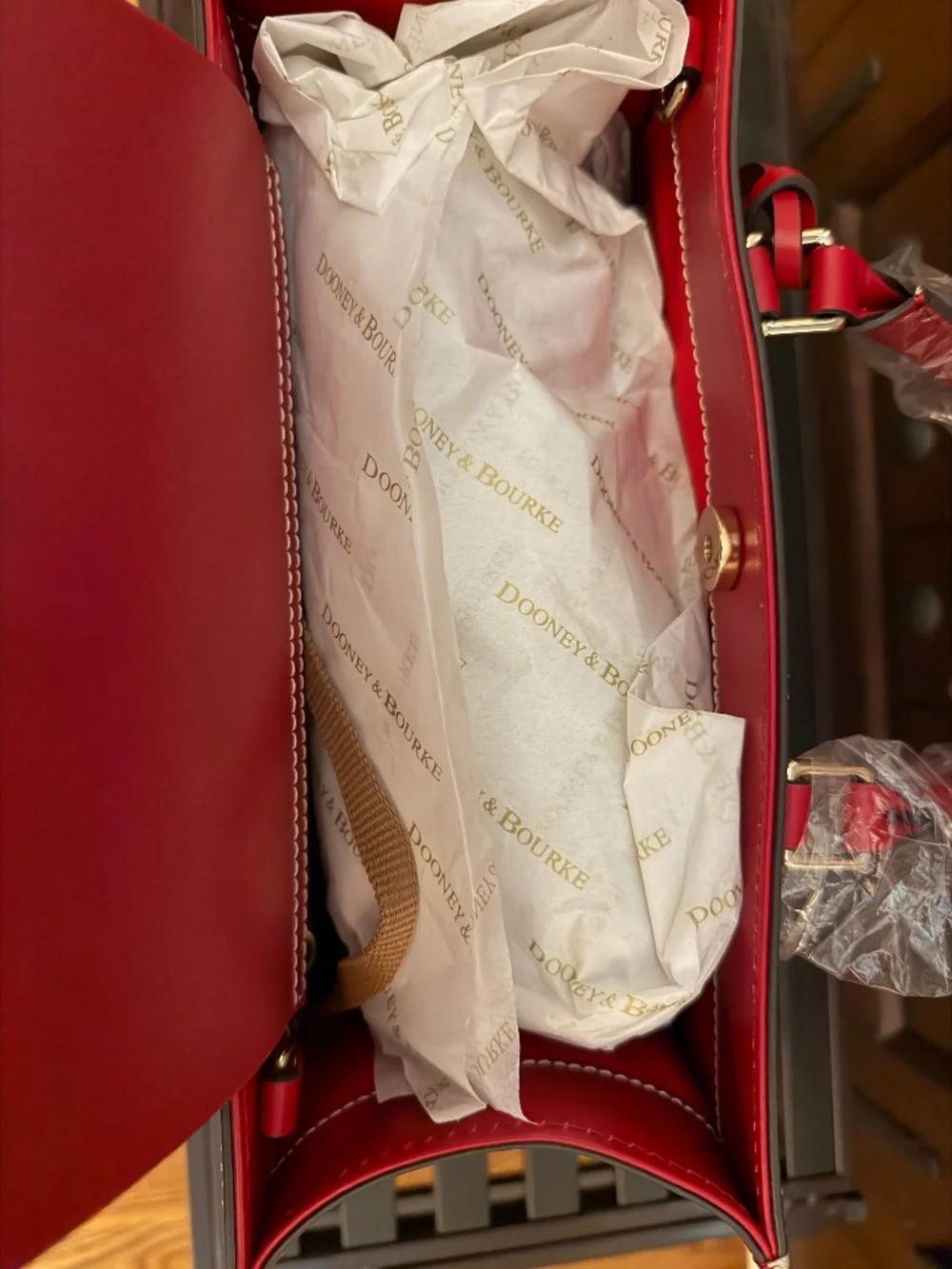 Dooney & Bourke Belmar Janine 30 *NWT*  Strawberry
